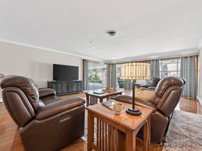 6211 Grovewood Lane, Houston TX 77008