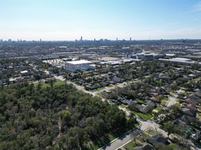 6211 Grovewood Lane, Houston TX 77008