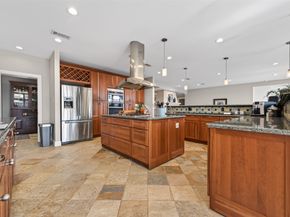 6211 Grovewood Lane, Houston TX 77008