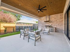 8818 Echo Valley Drive, Spring Valley Village TX 77055