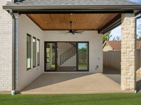 8553 Western Drive, Houston TX 77055