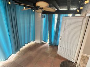2744 Briarhurst Drive 35, Houston TX 77057