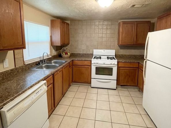 1035 Nadolney Street, Houston TX 77015