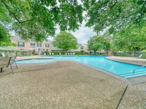 13376 Trail Hollow Drive 3376, Houston TX 77079