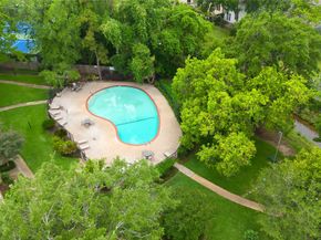 13376 Trail Hollow Drive 3376, Houston TX 77079
