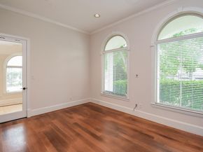 3213 Mcculloch Circle, Houston TX 77056