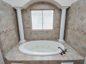 3213 Mcculloch Circle, Houston TX 77056