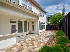 3213 Mcculloch Circle, Houston TX 77056
