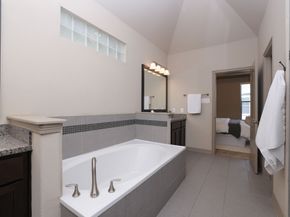 2108 Sherwin Street, Houston TX 77007
