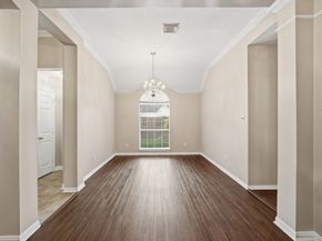 11 Crest, Houston TX 77082