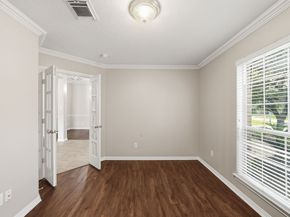 11 Crest, Houston TX 77082