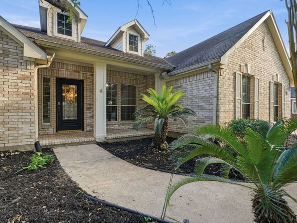 11 Crest, Houston TX 77082