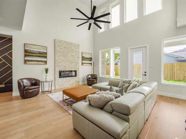 2021 Marnel Road, Houston TX 77055