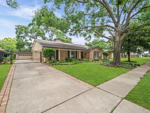 6206 Rutherglenn Drive, Houston TX 77096