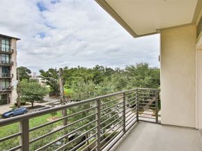 4819 Caroline Street 206, Houston TX 77004