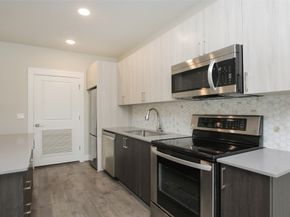 4819 Caroline Street 206, Houston TX 77004