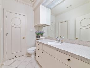 2814 Cedar Woods Place, Houston TX 77068