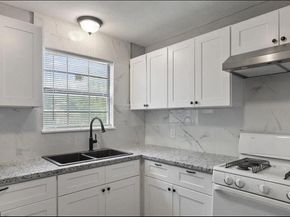 9033 Oak Knoll Lane, Houston TX 77078