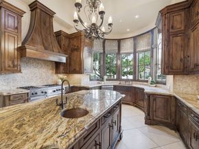 3606 Ella Lee Lane, Houston TX 77027