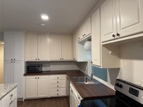 6338 Crab Orchard Road, Houston TX 77057