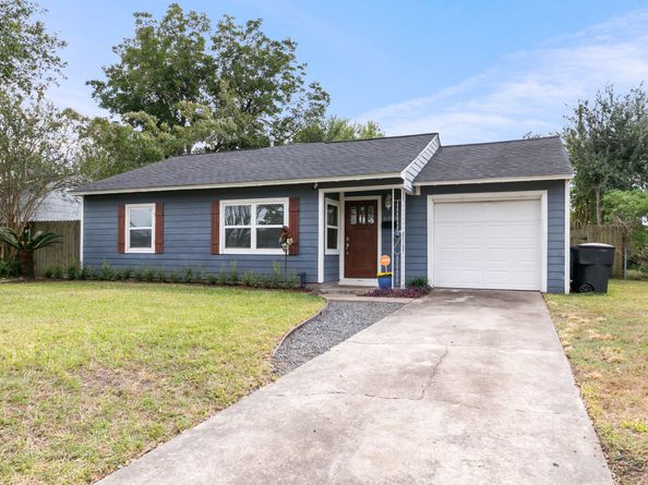 6915 Jalna Street, Houston TX 77055