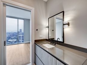 1711 Allen Parkway 2203, Houston TX 77019