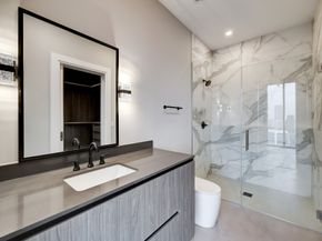 1711 Allen Parkway 2203, Houston TX 77019