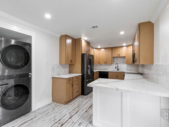 3926 W Alabama Street 1, Houston TX 77027