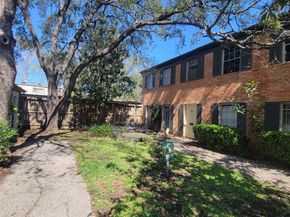 5210 Arboles Drive B1, Houston TX 77035