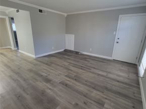 5210 Arboles Drive B1, Houston TX 77035