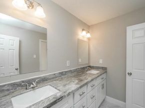 13911 Briar Place Drive, Houston TX 77077