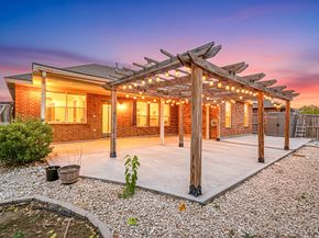 2010 Lincoln Crest Way, Sugar Land TX 77498