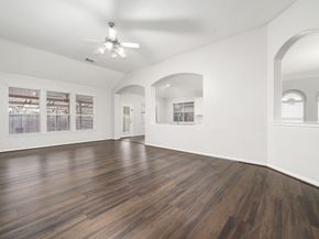 2010 Lincoln Crest Way, Sugar Land TX 77498