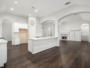 2010 Lincoln Crest Way, Sugar Land TX 77498