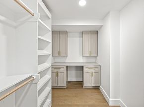 6143 Ella Lee Lane, Houston TX 77057