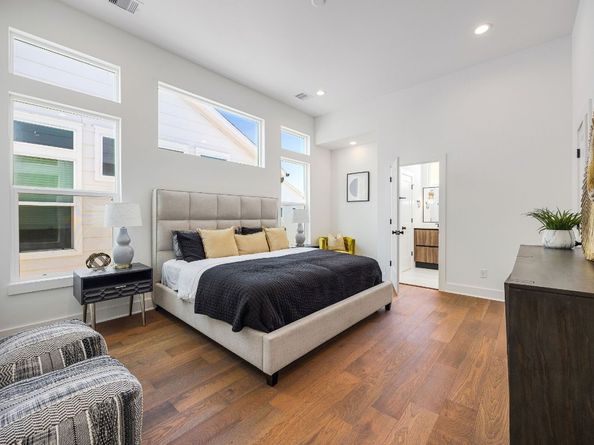 303 Marcella Street K, Houston TX 77091