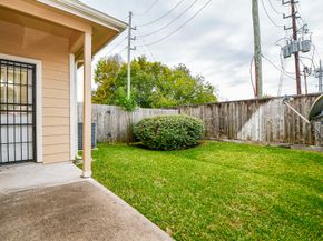 2818 Windy Thicket Lane, Houston TX 77082