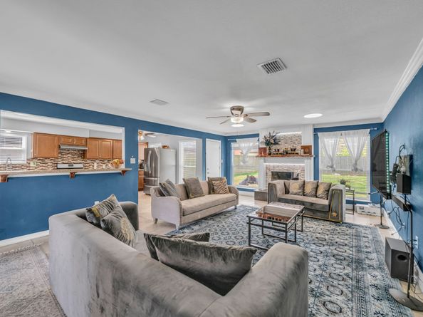 6514 Vialinda Drive, Houston TX 77083