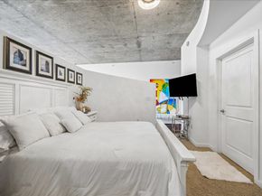 5925 Almeda Road 11907, Houston TX 77004