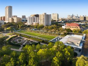 5925 Almeda Road 11907, Houston TX 77004