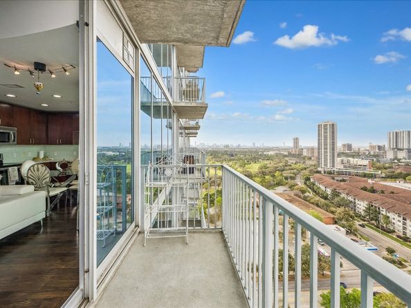 5925 Almeda Road 11907, Houston TX 77004