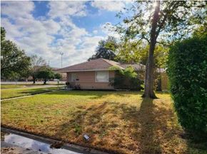 6642 Heron Drive, Houston TX 77087