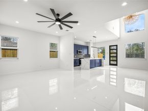 7710 Sharondale Drive A and B, Houston TX 77033