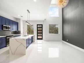 7710 Sharondale Drive A and B, Houston TX 77033