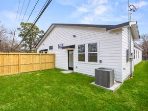 7710 Sharondale Drive A and B, Houston TX 77033