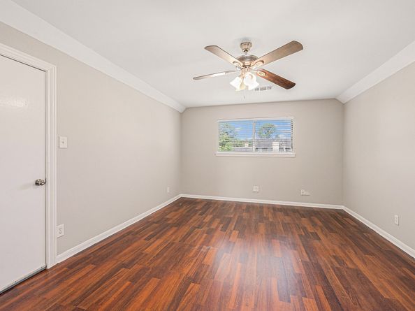 6046 W Airport Boulevard, Houston TX 77035