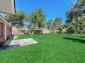 6046 W Airport Boulevard, Houston TX 77035