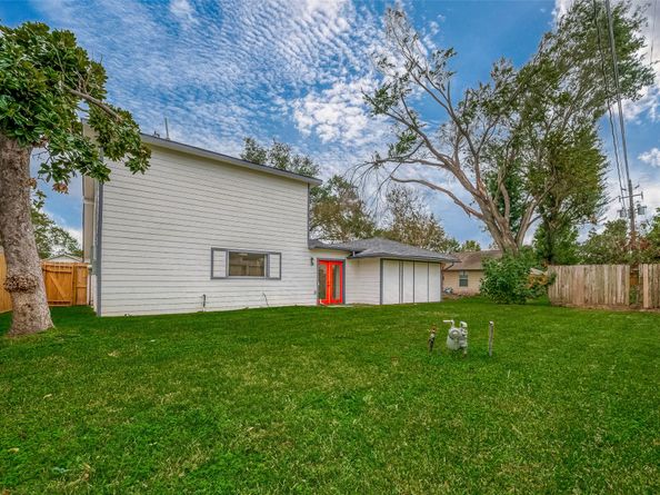 1623 Fawnhope Drive, Houston TX 77008