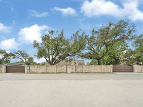 13635 Reeveston Road, Houston TX 77039