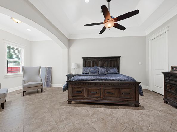 13635 Reeveston Road, Houston TX 77039